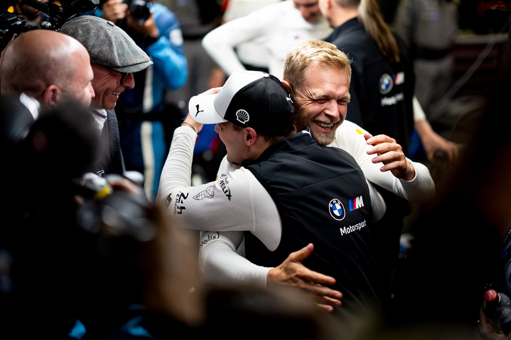Suveræn start: Kevin Magnussen sikrer pole position på Le Mans.
(Foto: BMW M Motorsport)
